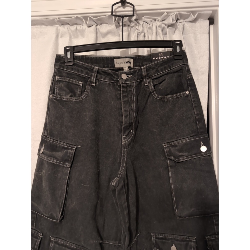 NWT Fashion Nova Cargo Jeans Women Black Wide Leg Goth Grunge Skate Y2K Size-11 - Picture 2 of 14